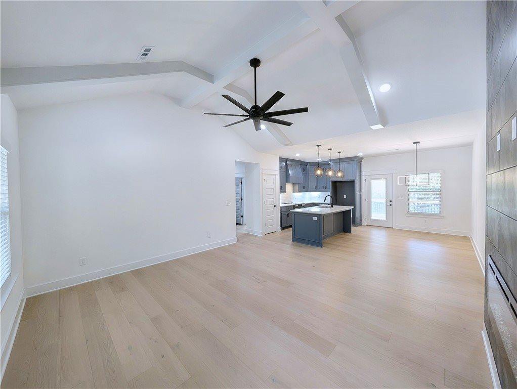 4 Bayloch Lane, Bella Vista, AR 72715