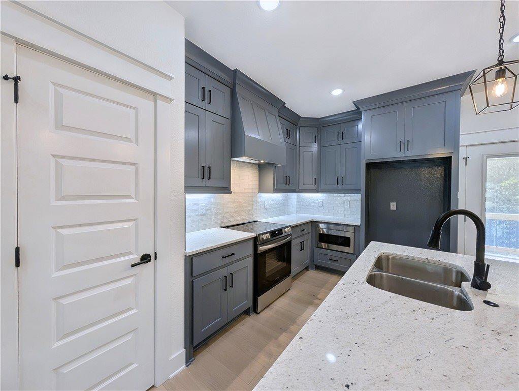 4 Bayloch Lane, Bella Vista, AR 72715