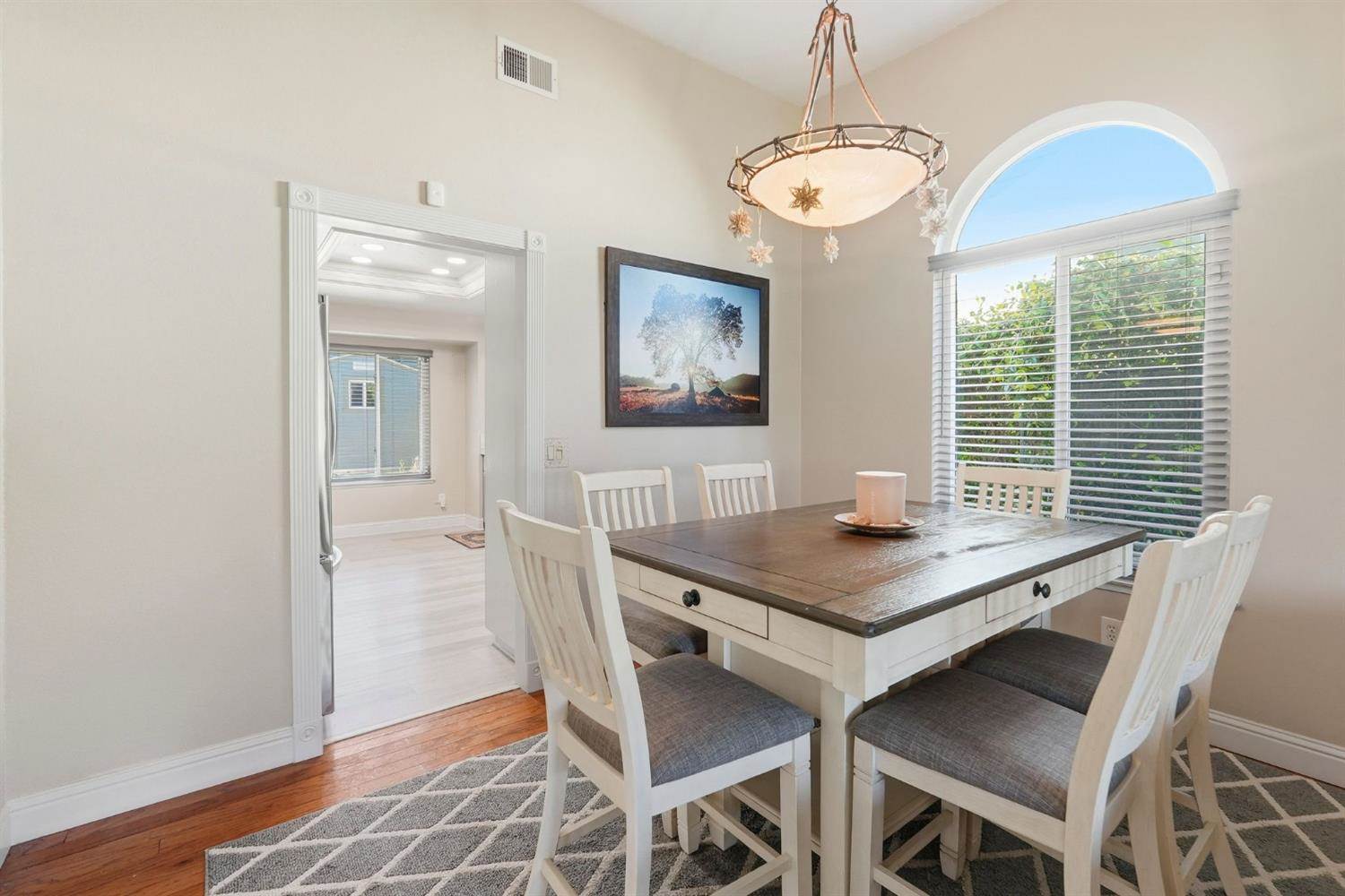 9260 Whittemore Drive, Elk Grove, CA 95624