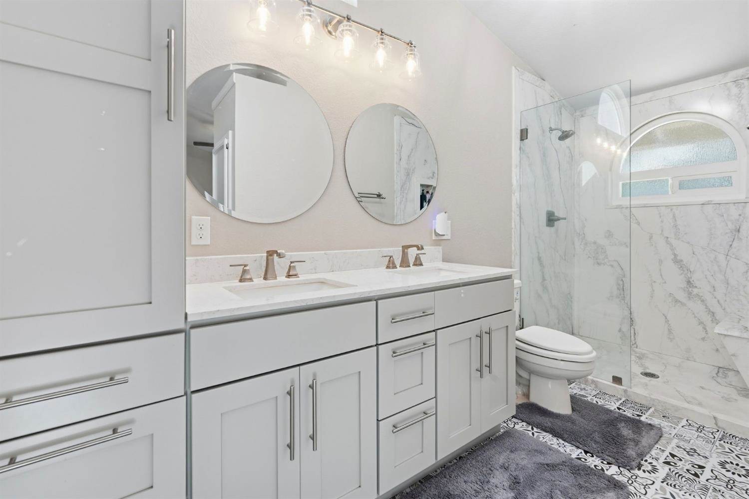 9260 Whittemore Drive, Elk Grove, CA 95624