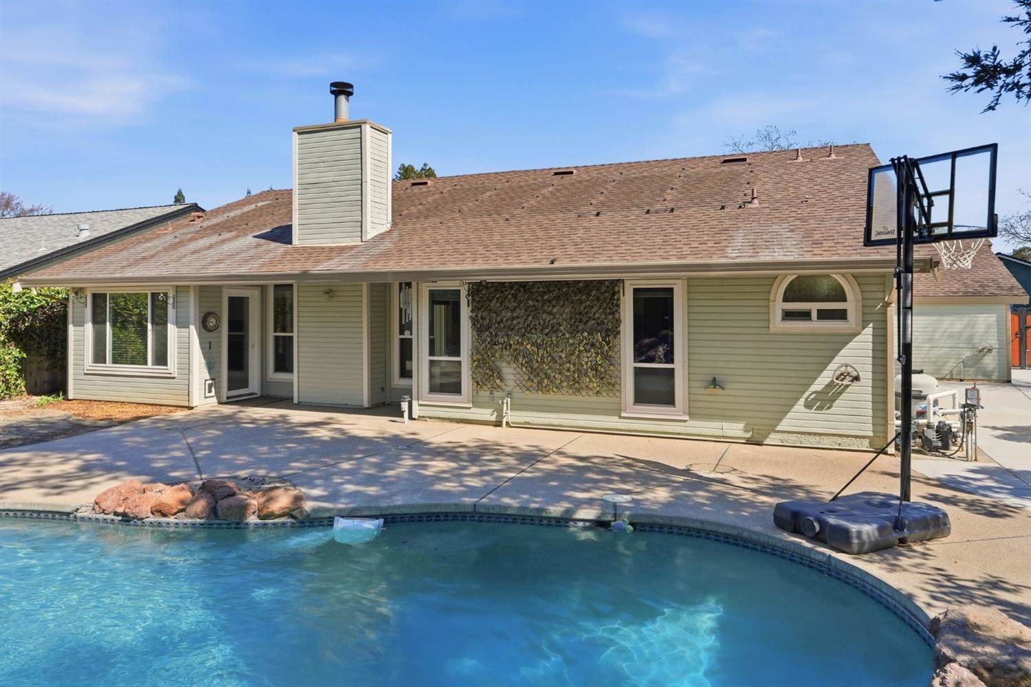 9260 Whittemore Drive, Elk Grove, CA 95624