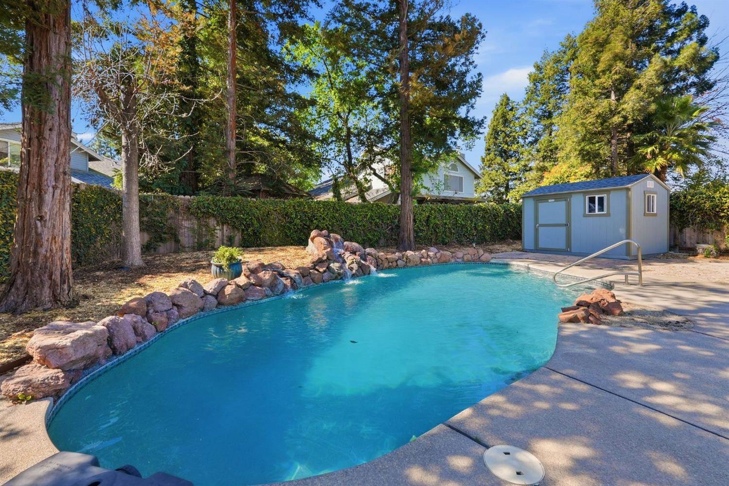 9260 Whittemore Drive, Elk Grove, CA 95624