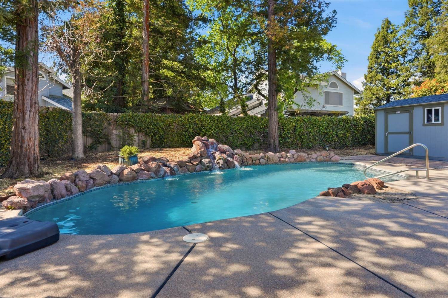 9260 Whittemore Drive, Elk Grove, CA 95624