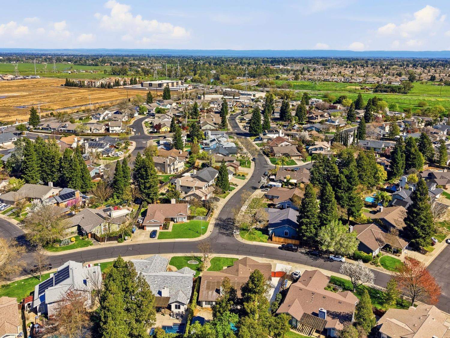 9260 Whittemore Drive, Elk Grove, CA 95624