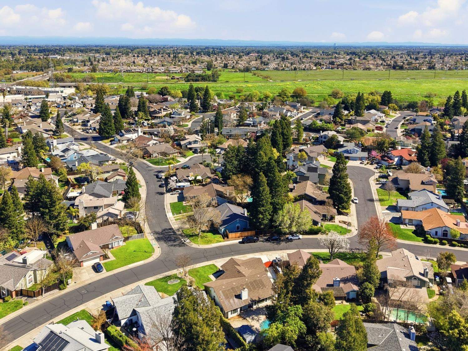 9260 Whittemore Drive, Elk Grove, CA 95624