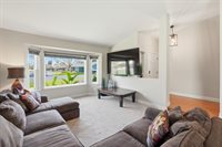 9260 Whittemore Drive, Elk Grove, CA 95624