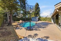 9260 Whittemore Drive, Elk Grove, CA 95624