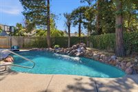 9260 Whittemore Drive, Elk Grove, CA 95624