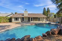 9260 Whittemore Drive, Elk Grove, CA 95624
