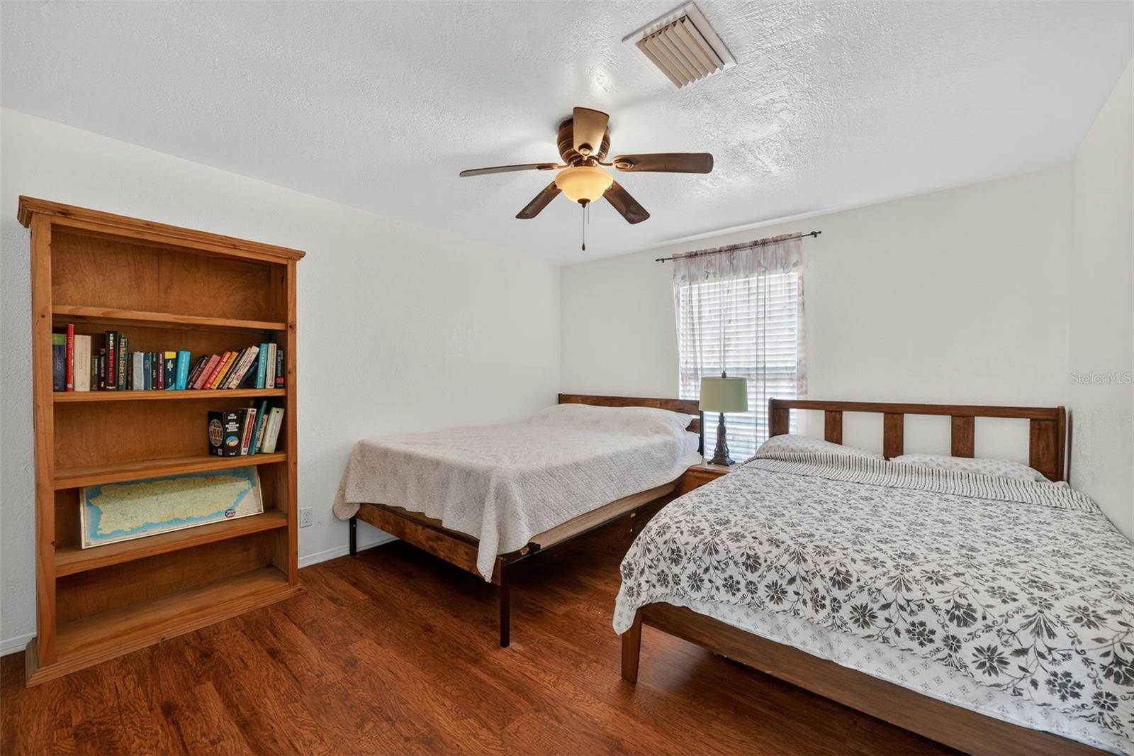 10262 Memorial Highway, Tampa, FL 33615