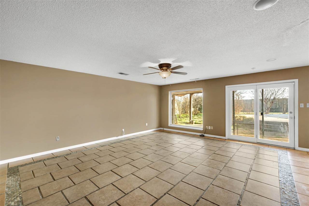 5104 NW Ash Ave, Lawton, OK 73505