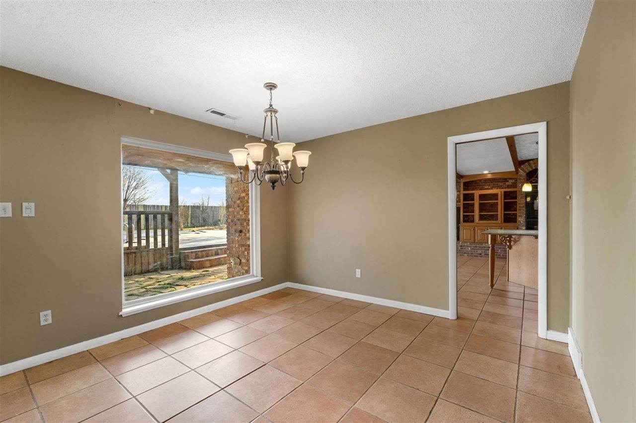 5104 NW Ash Ave, Lawton, OK 73505