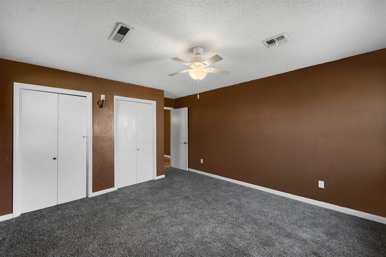 5104 NW Ash Ave, Lawton, OK 73505