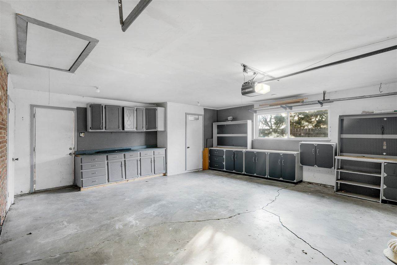 5104 NW Ash Ave, Lawton, OK 73505