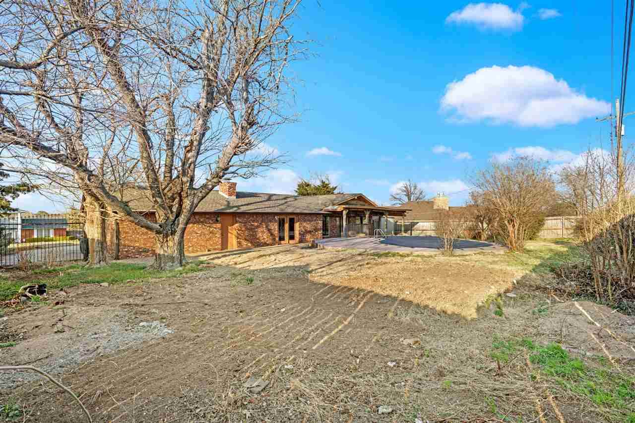 5104 NW Ash Ave, Lawton, OK 73505