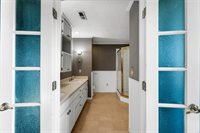 5104 NW Ash Ave, Lawton, OK 73505