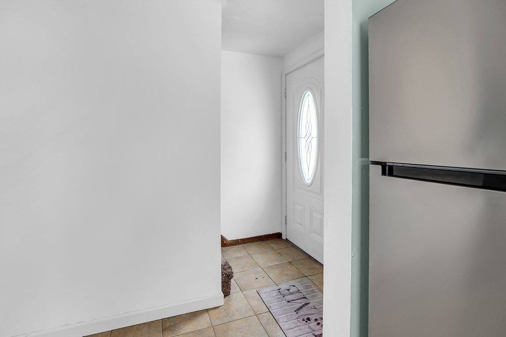 40 Berkshire Avenue, Southwick, MA 01077