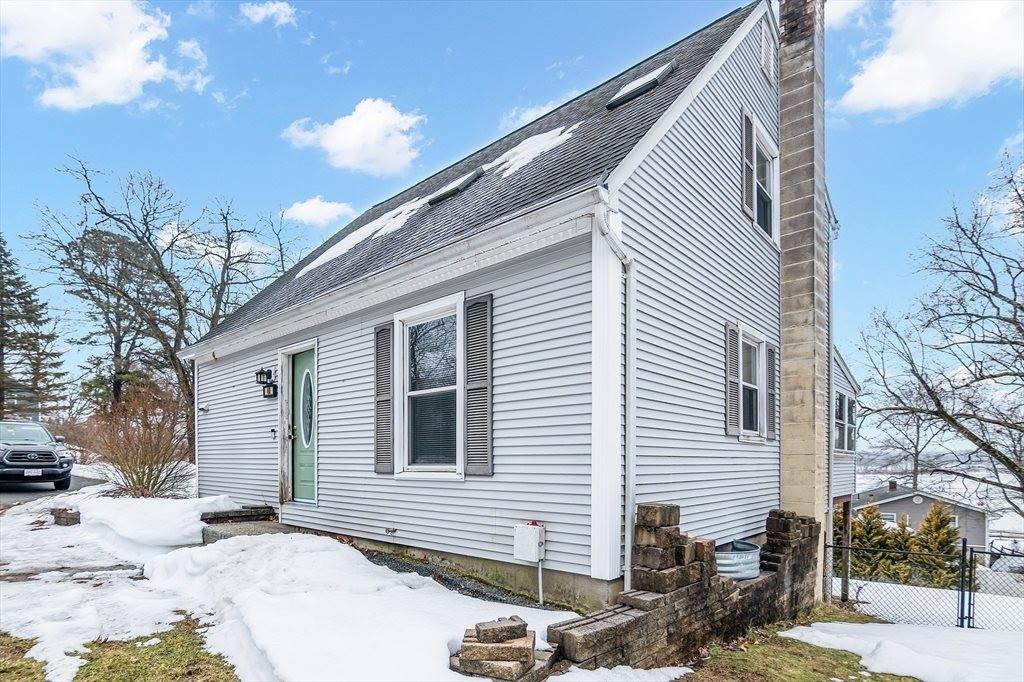 40 Berkshire Avenue, Southwick, MA 01077