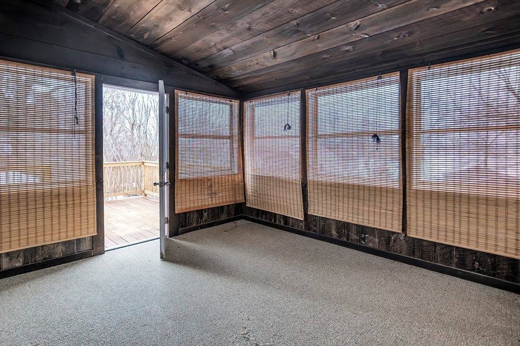 40 Berkshire Avenue, Southwick, MA 01077