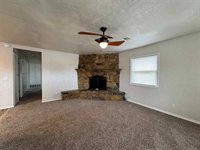 206 C Ave, Cache, OK 73527