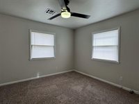 206 C Ave, Cache, OK 73527