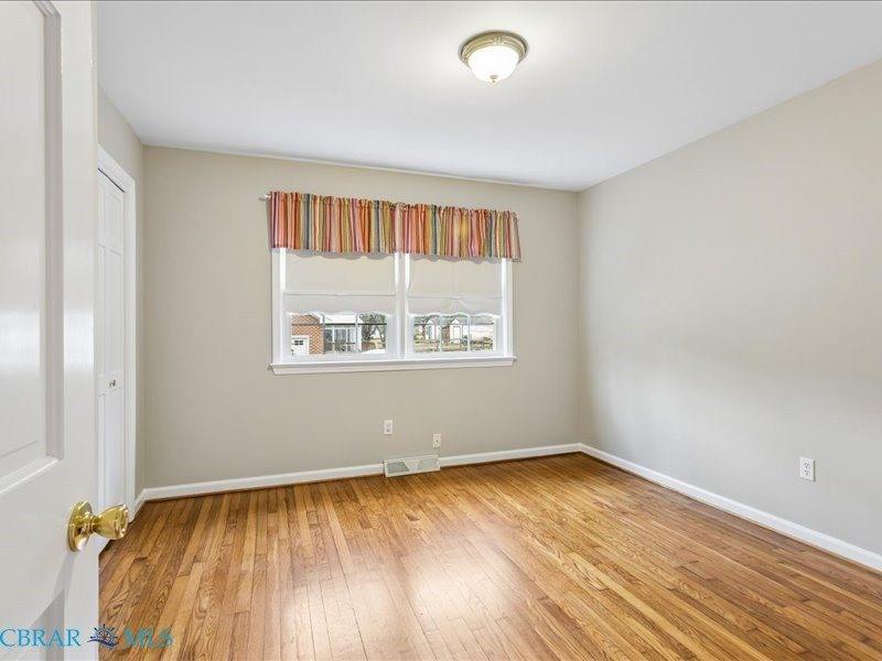 7276 Woody Road, Gloucester, VA 23061