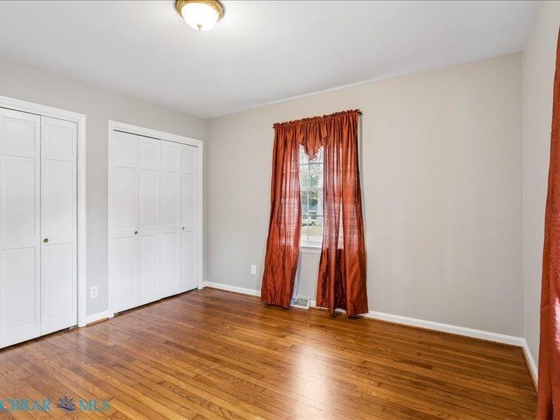 7276 Woody Road, Gloucester, VA 23061