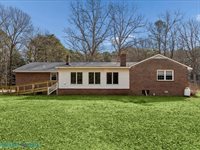 7276 Woody Road, Gloucester, VA 23061