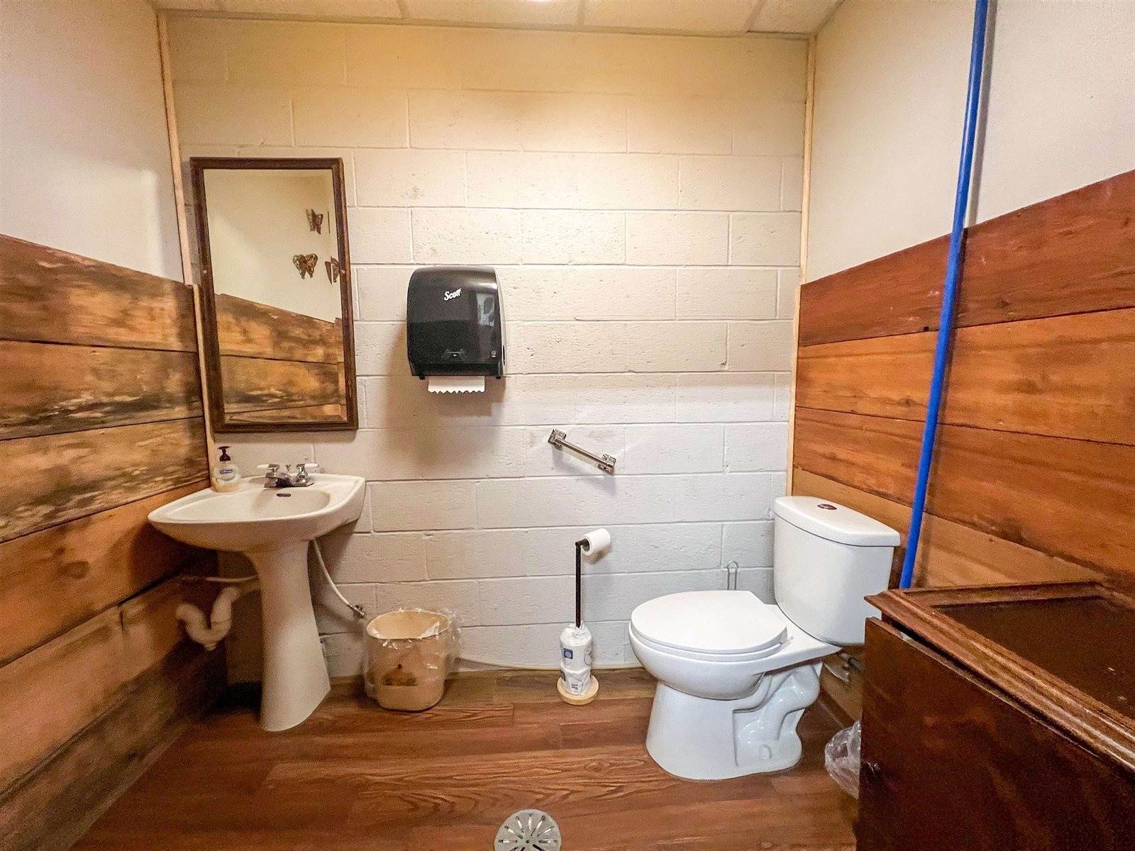 S2060 County Road HH, Hillsboro, WI 54634