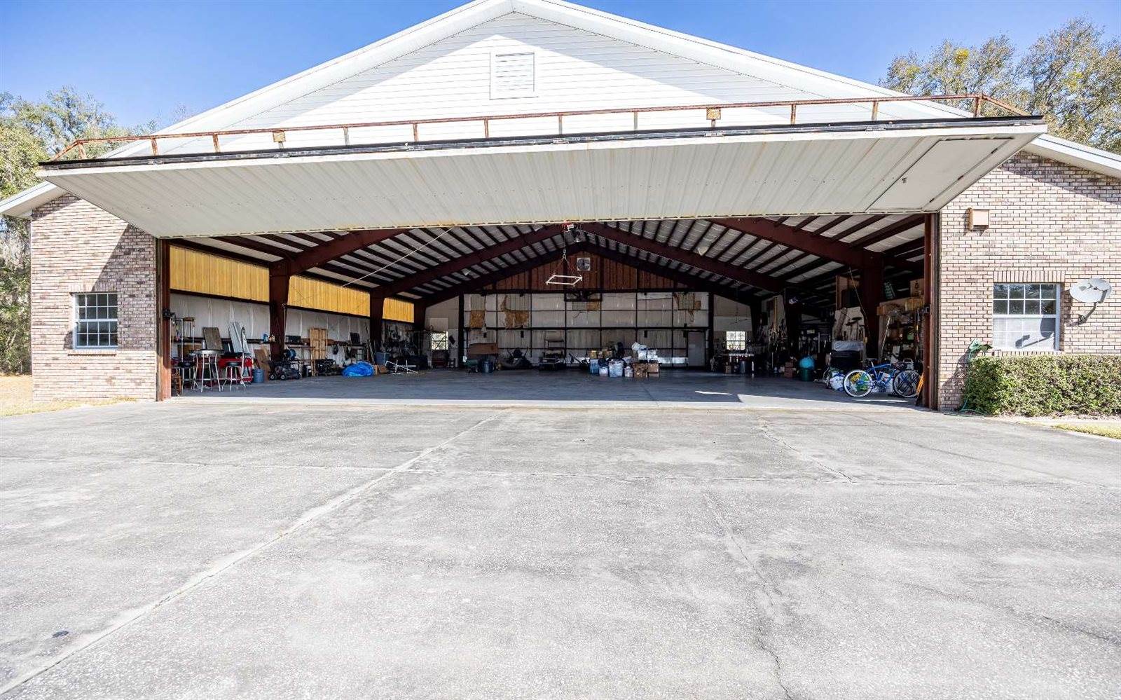 580 SW Aviation Dr, Lake City, FL 32025