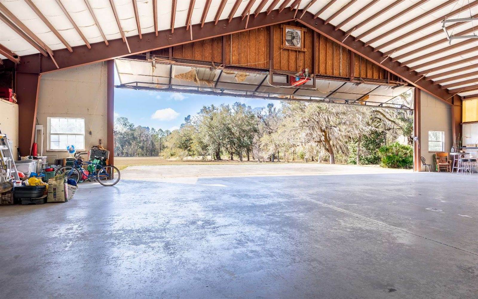 580 SW Aviation Dr, Lake City, FL 32025