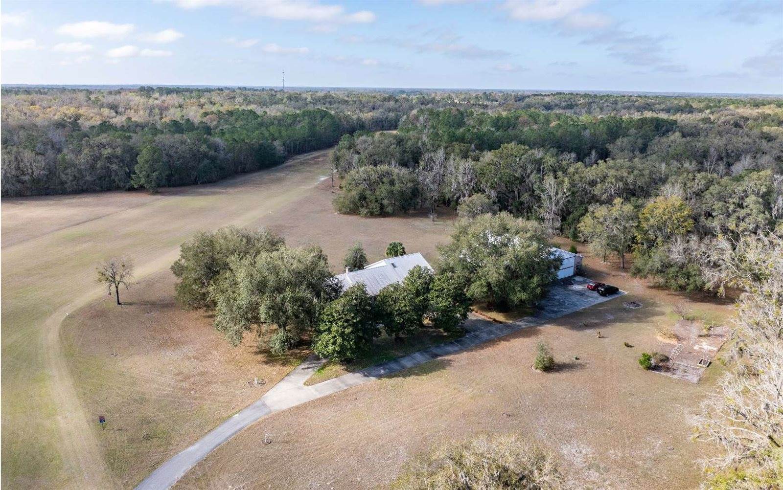 580 SW Aviation Dr, Lake City, FL 32025