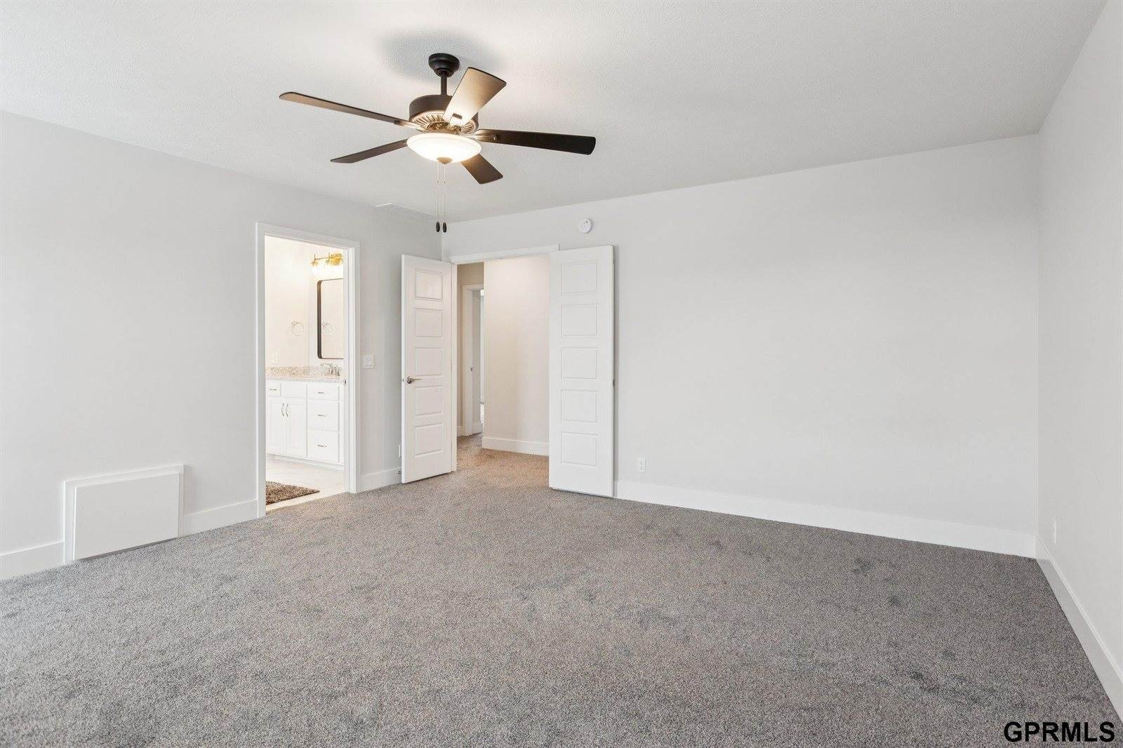 17012 Abigail Street, Bennington, NE 68007