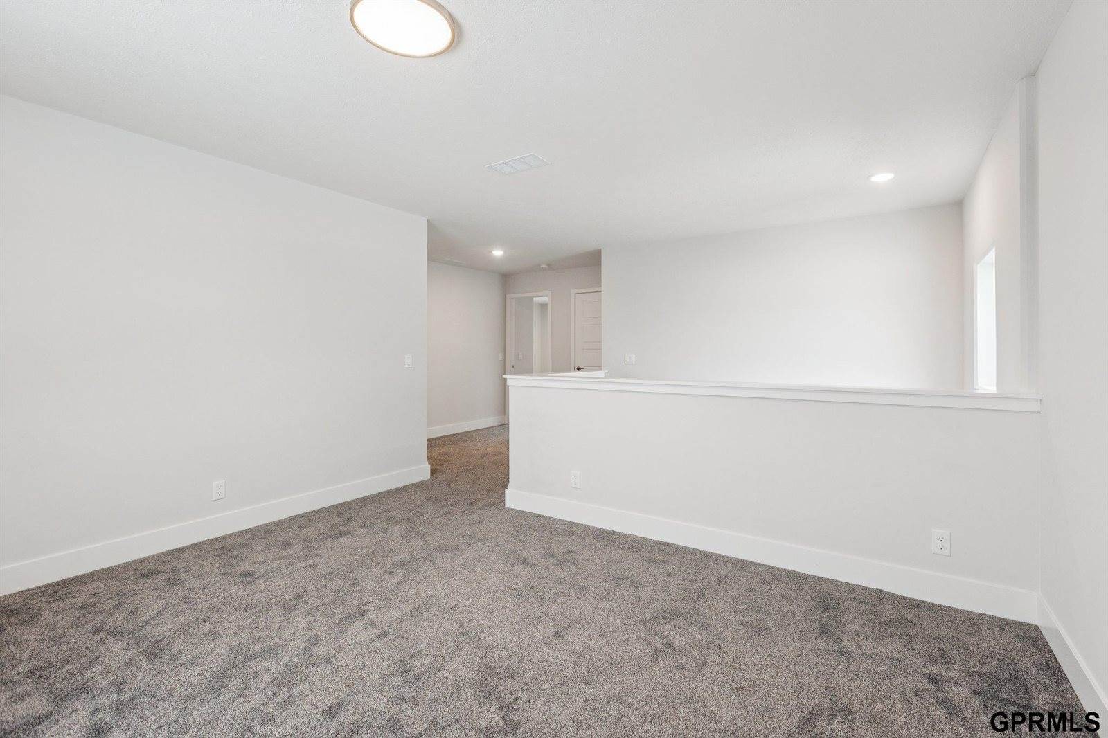 17012 Abigail Street, Bennington, NE 68007