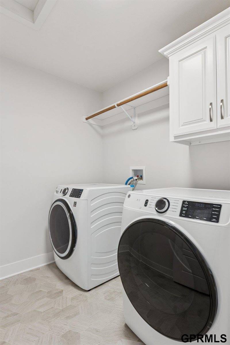 17012 Abigail Street, Bennington, NE 68007