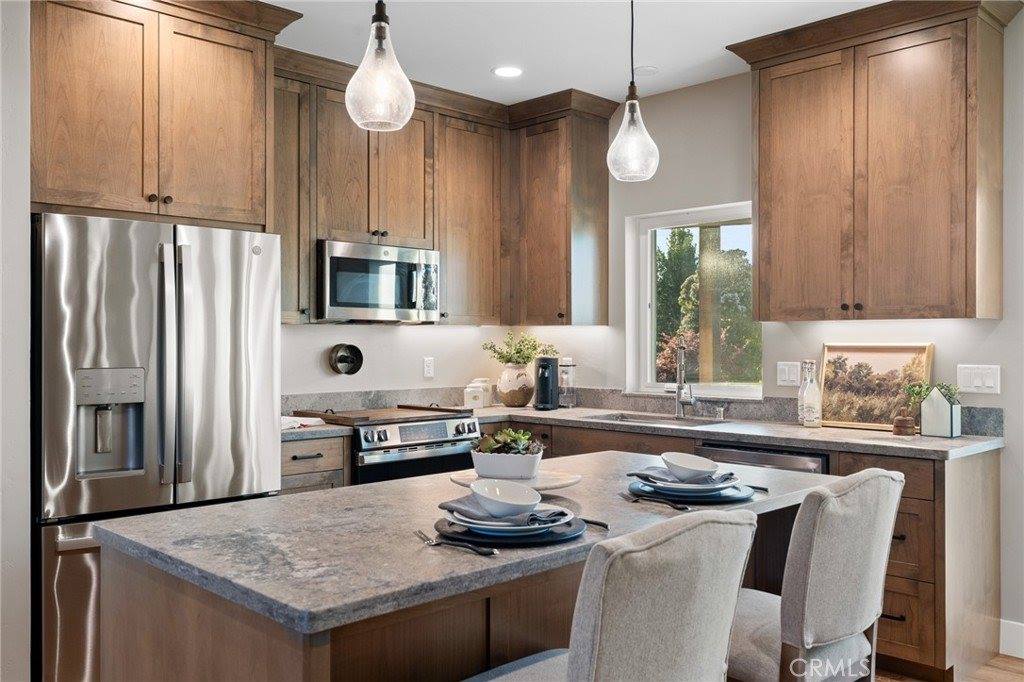 10441 Doe Mill, Chico, CA 95928