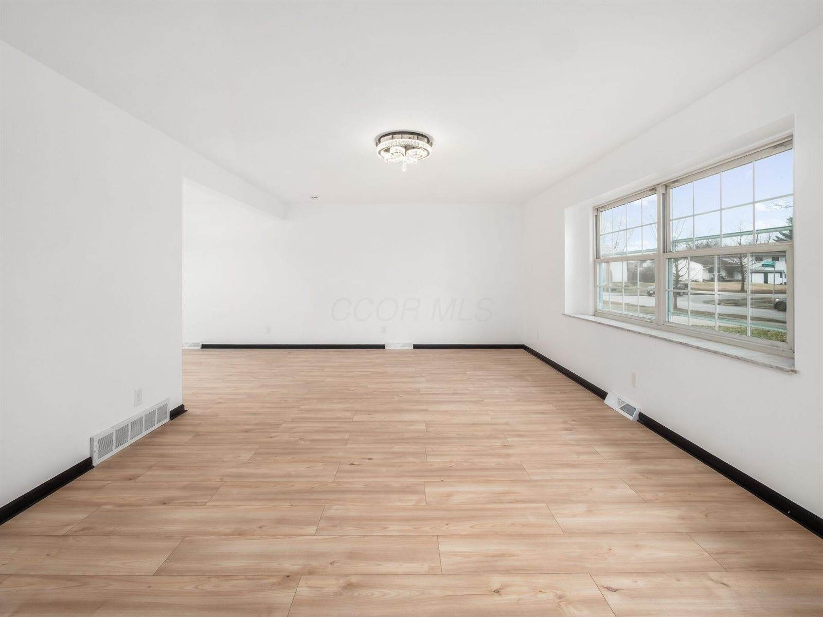 1439 Firwood Drive, Columbus, OH 43229