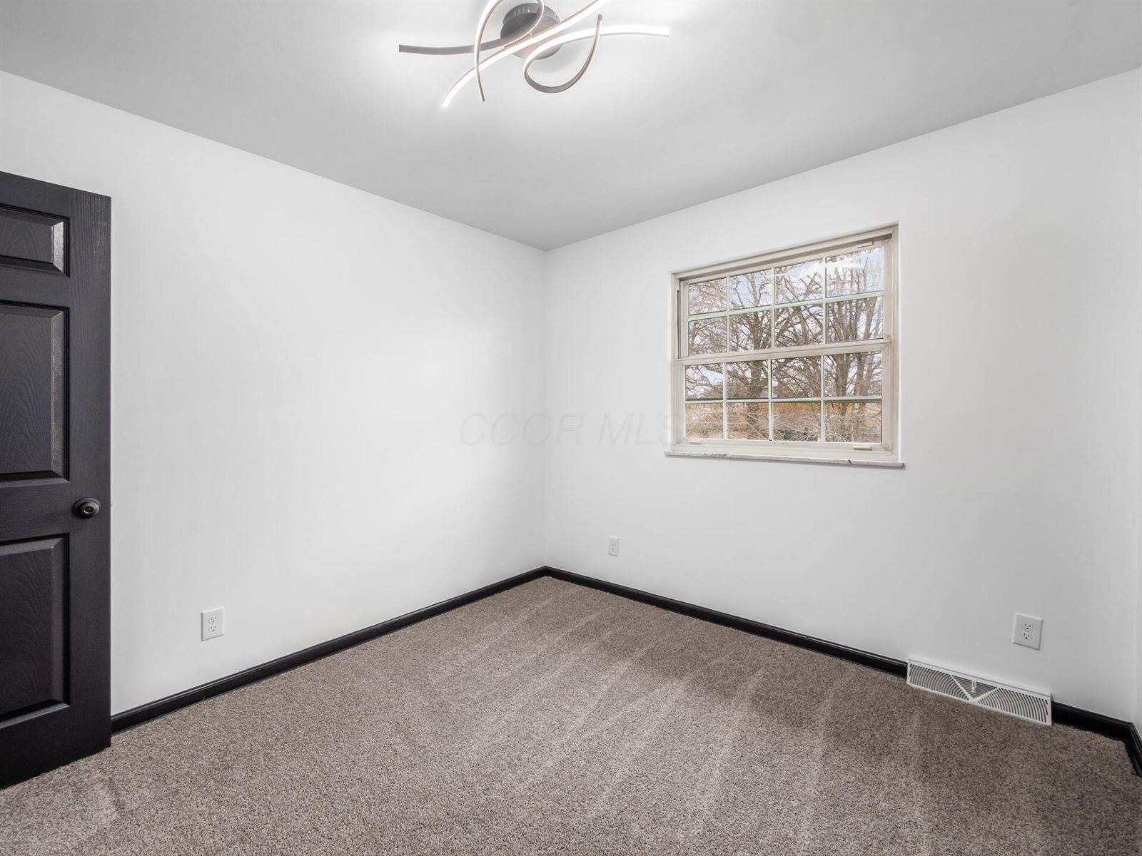 1439 Firwood Drive, Columbus, OH 43229