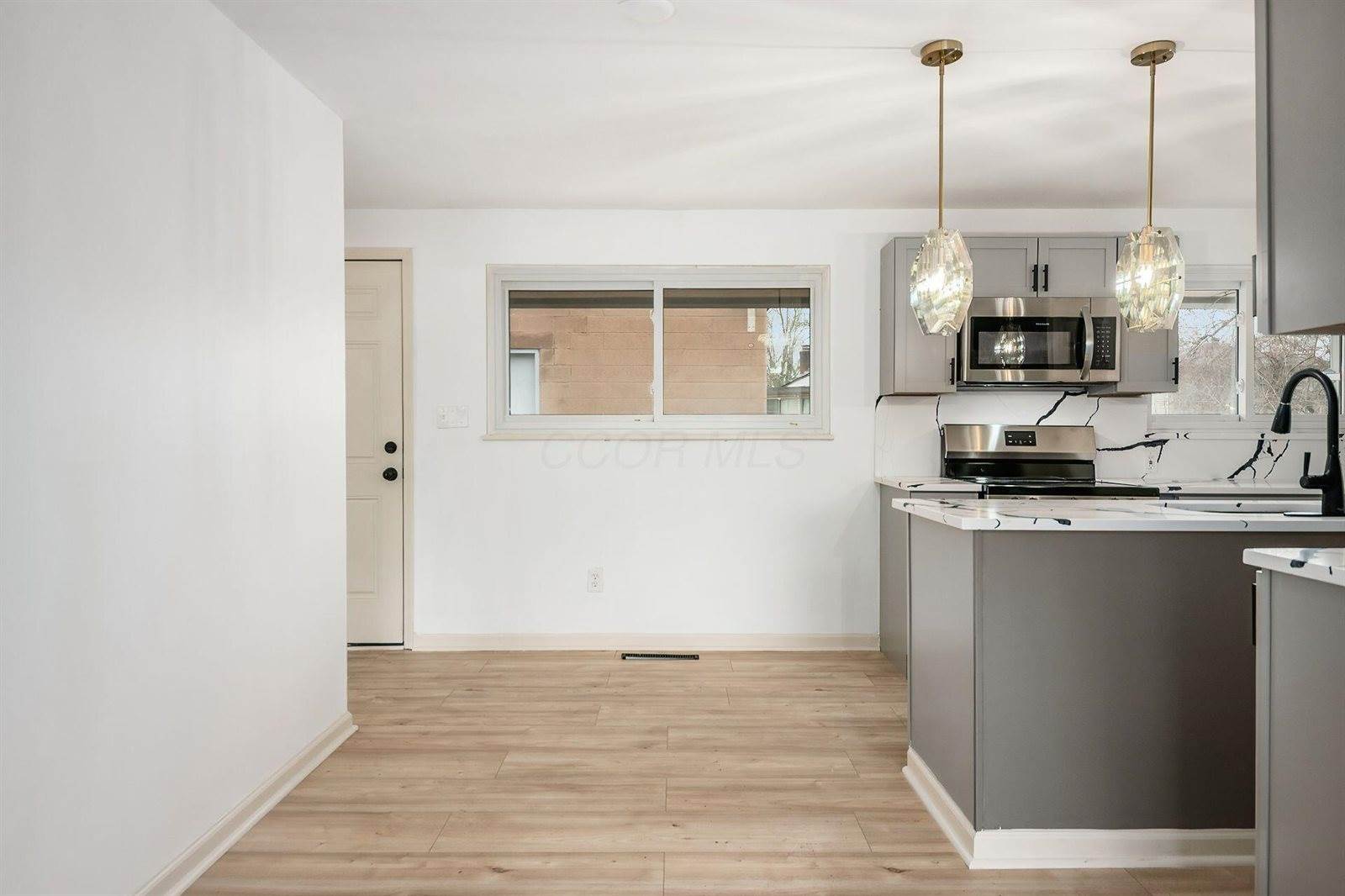 3457 Roswell Drive, Columbus, OH 43227