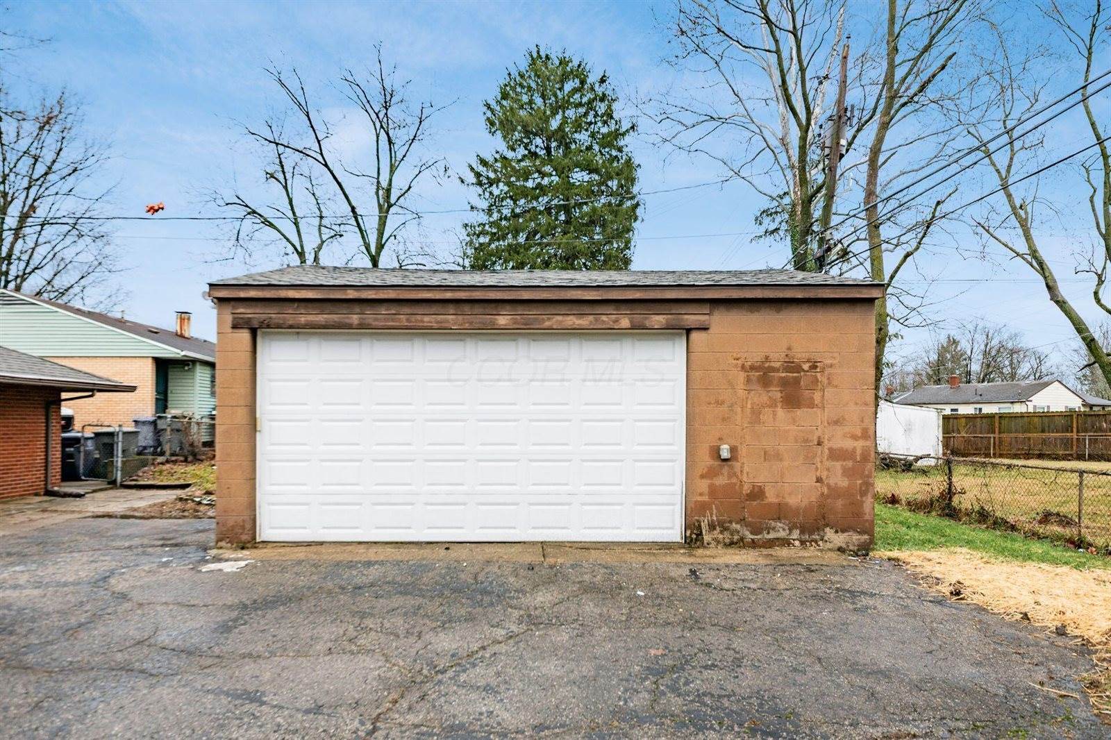 3457 Roswell Drive, Columbus, OH 43227