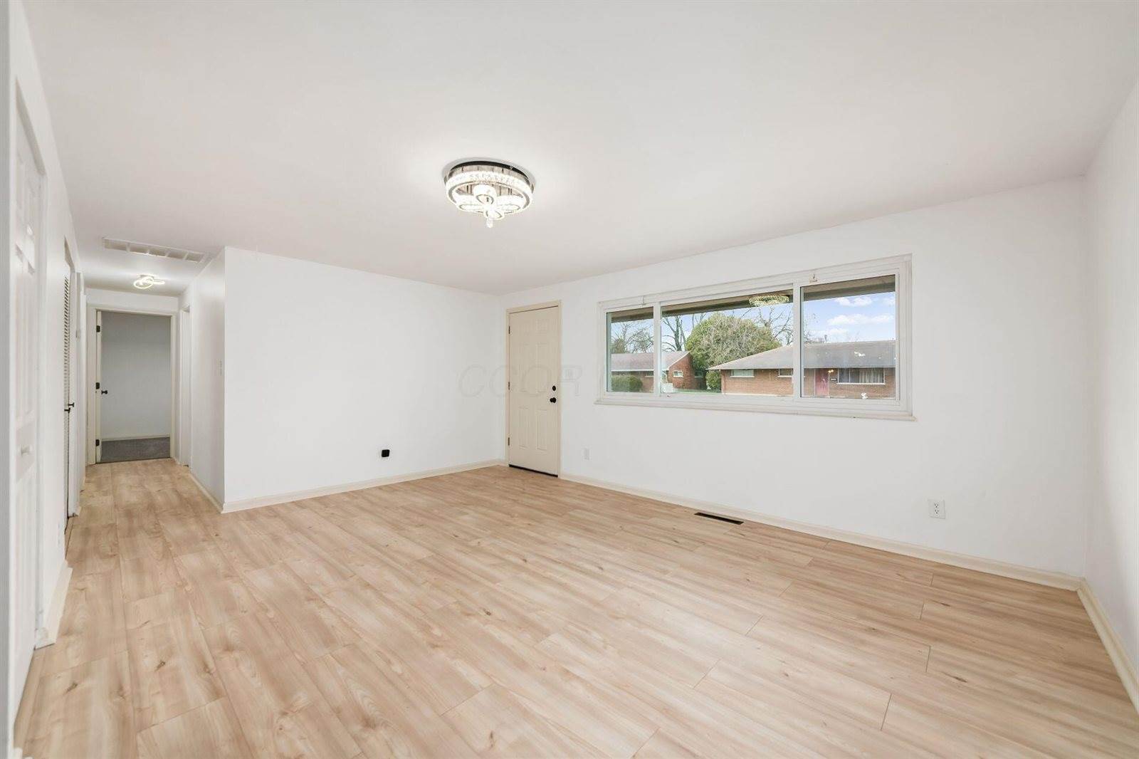 3457 Roswell Drive, Columbus, OH 43227