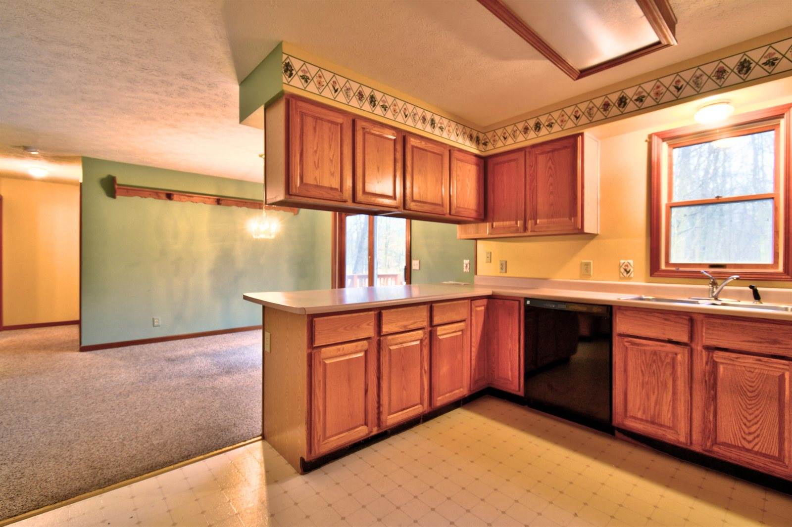 7585 Tree Top Lane, Pigeon, MI 48755