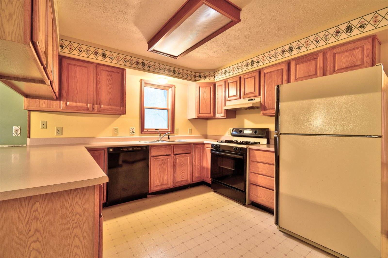 7585 Tree Top Lane, Pigeon, MI 48755