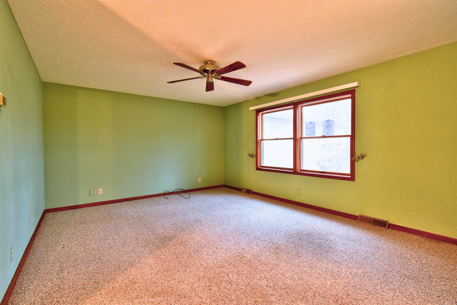 7585 Tree Top Lane, Pigeon, MI 48755