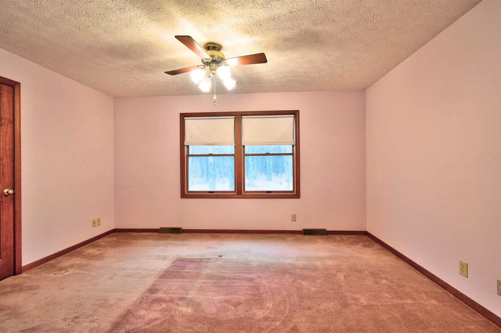 7585 Tree Top Lane, Pigeon, MI 48755