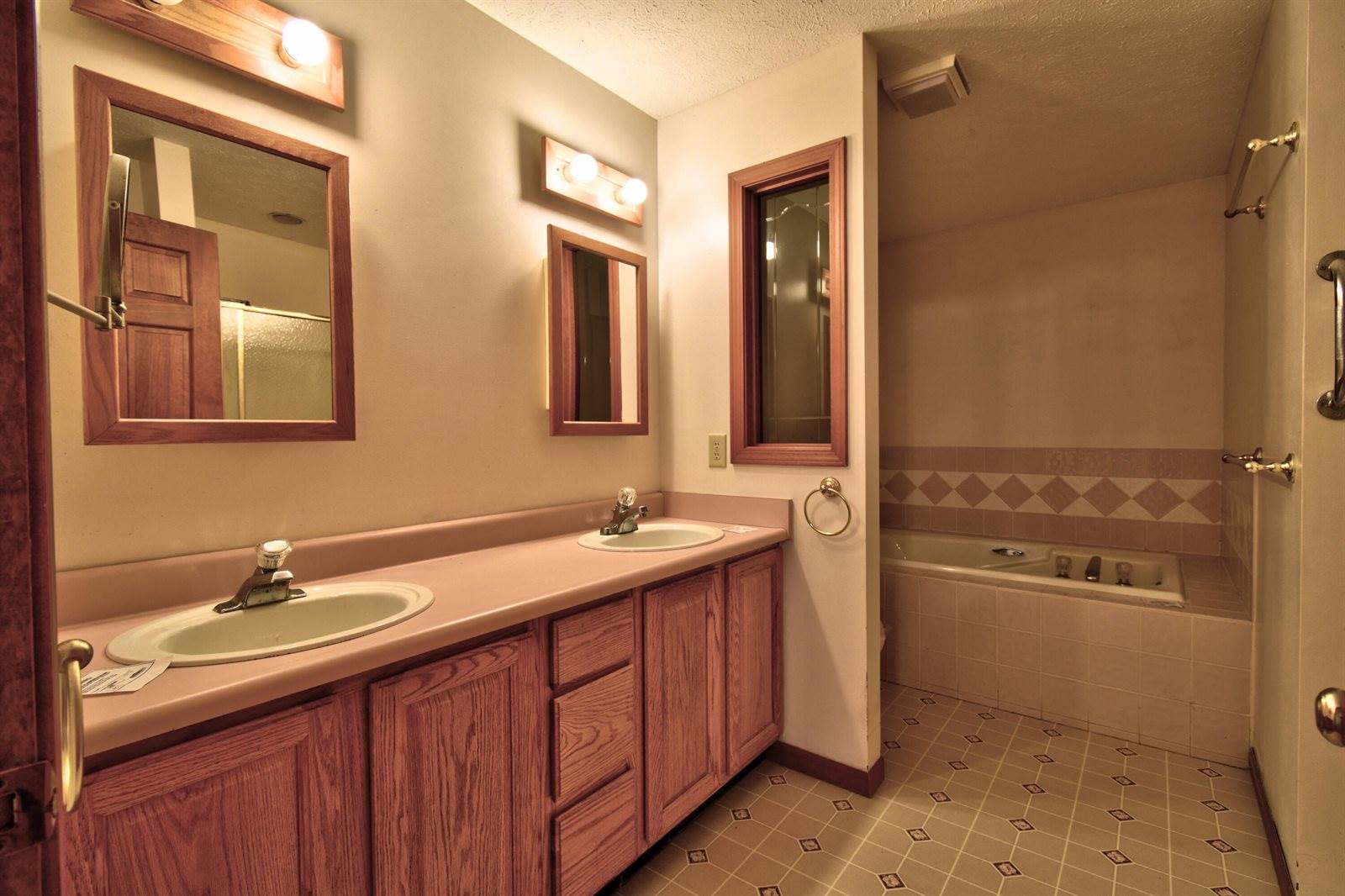 7585 Tree Top Lane, Pigeon, MI 48755