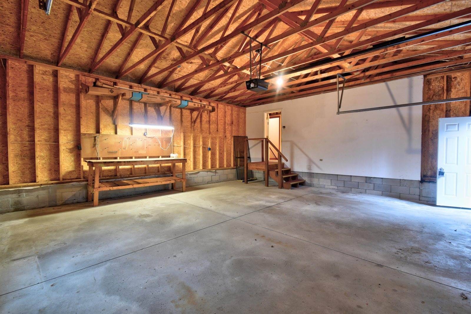 7585 Tree Top Lane, Pigeon, MI 48755