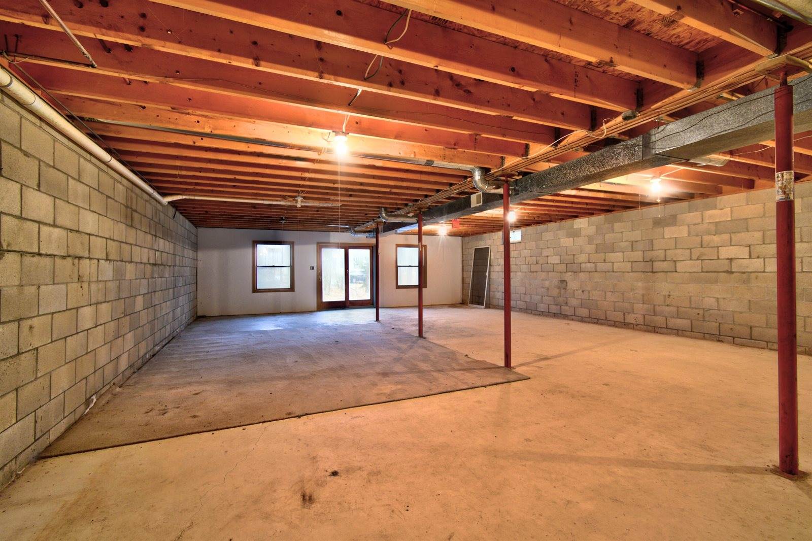 7585 Tree Top Lane, Pigeon, MI 48755