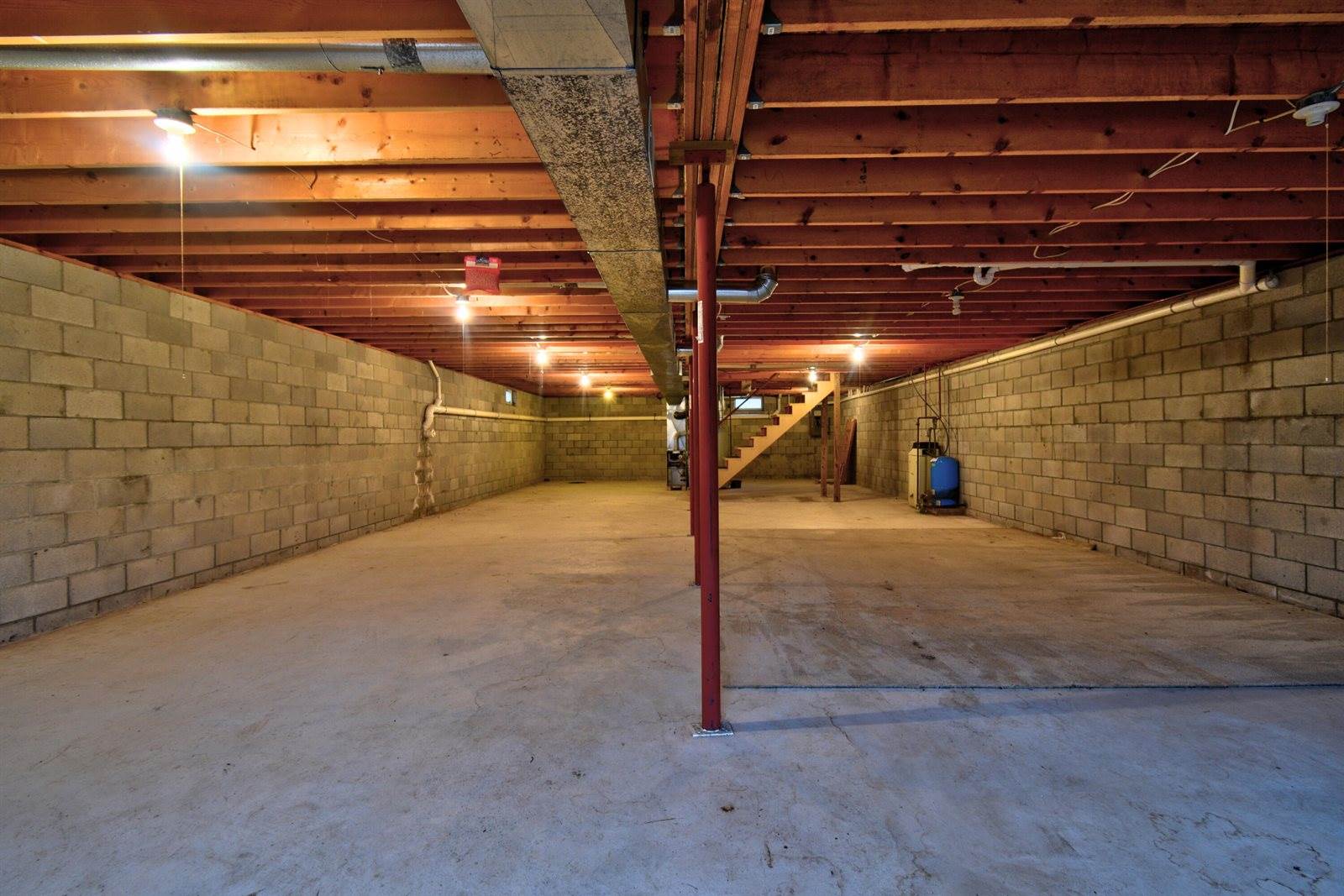 7585 Tree Top Lane, Pigeon, MI 48755