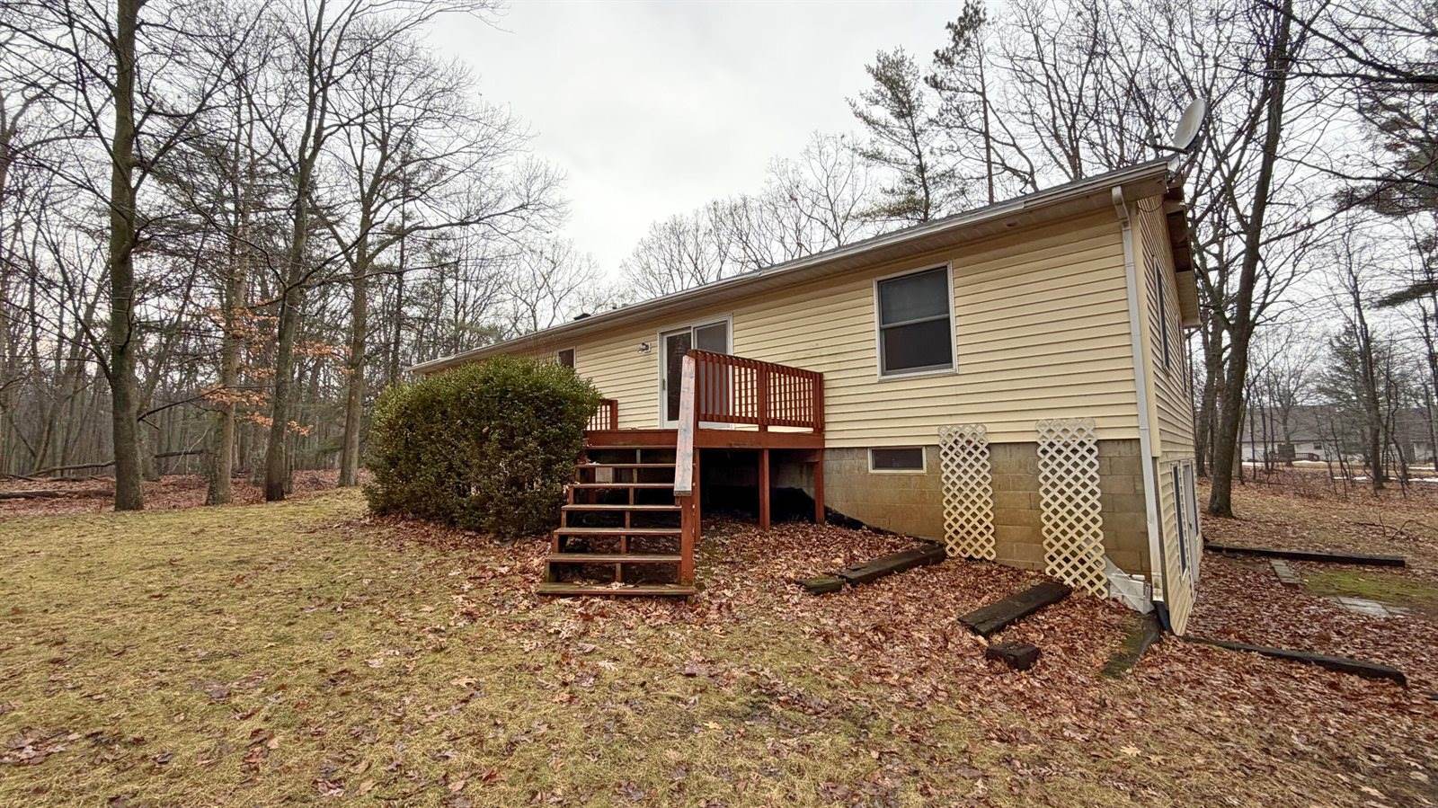 7585 Tree Top Lane, Pigeon, MI 48755